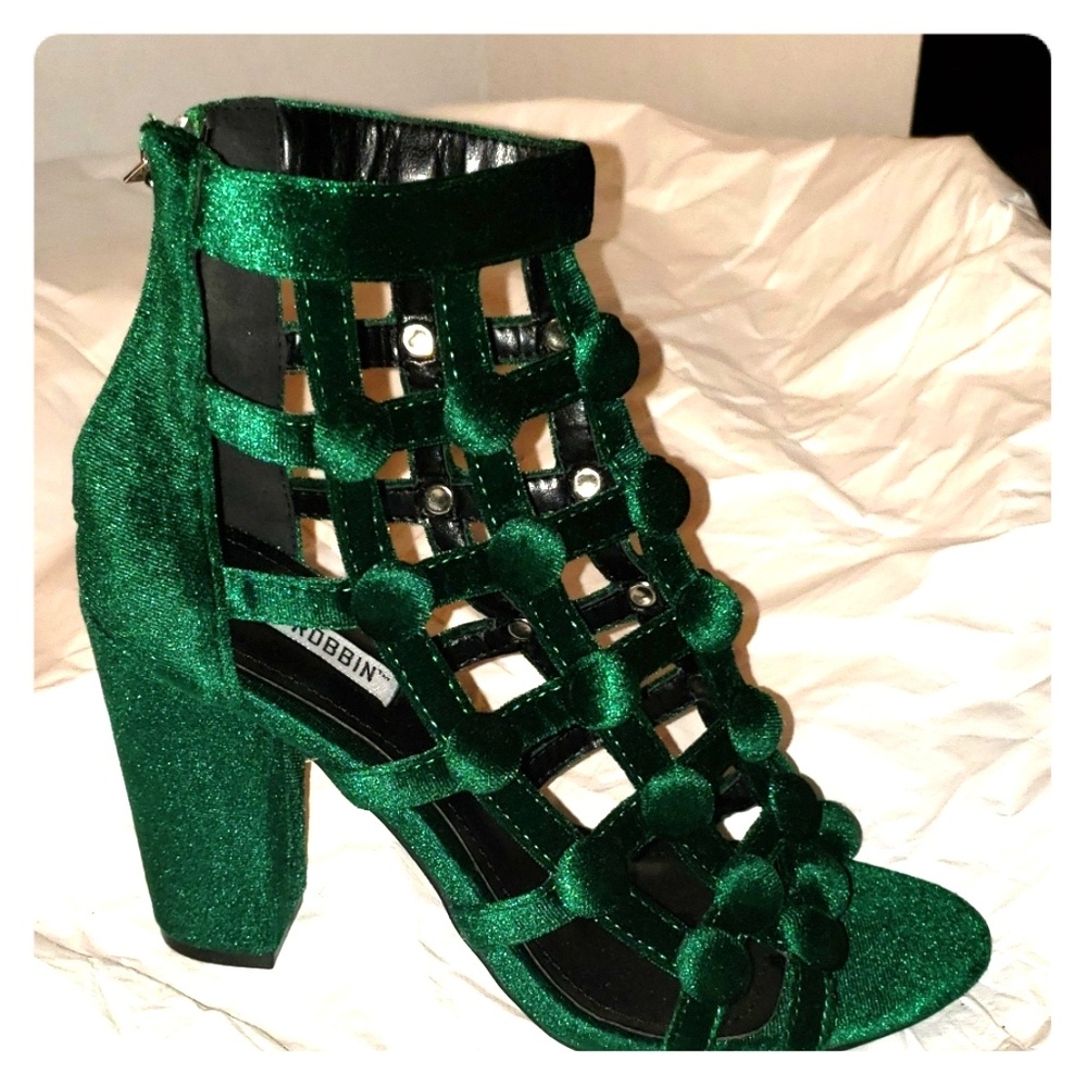Green velvet caged heels